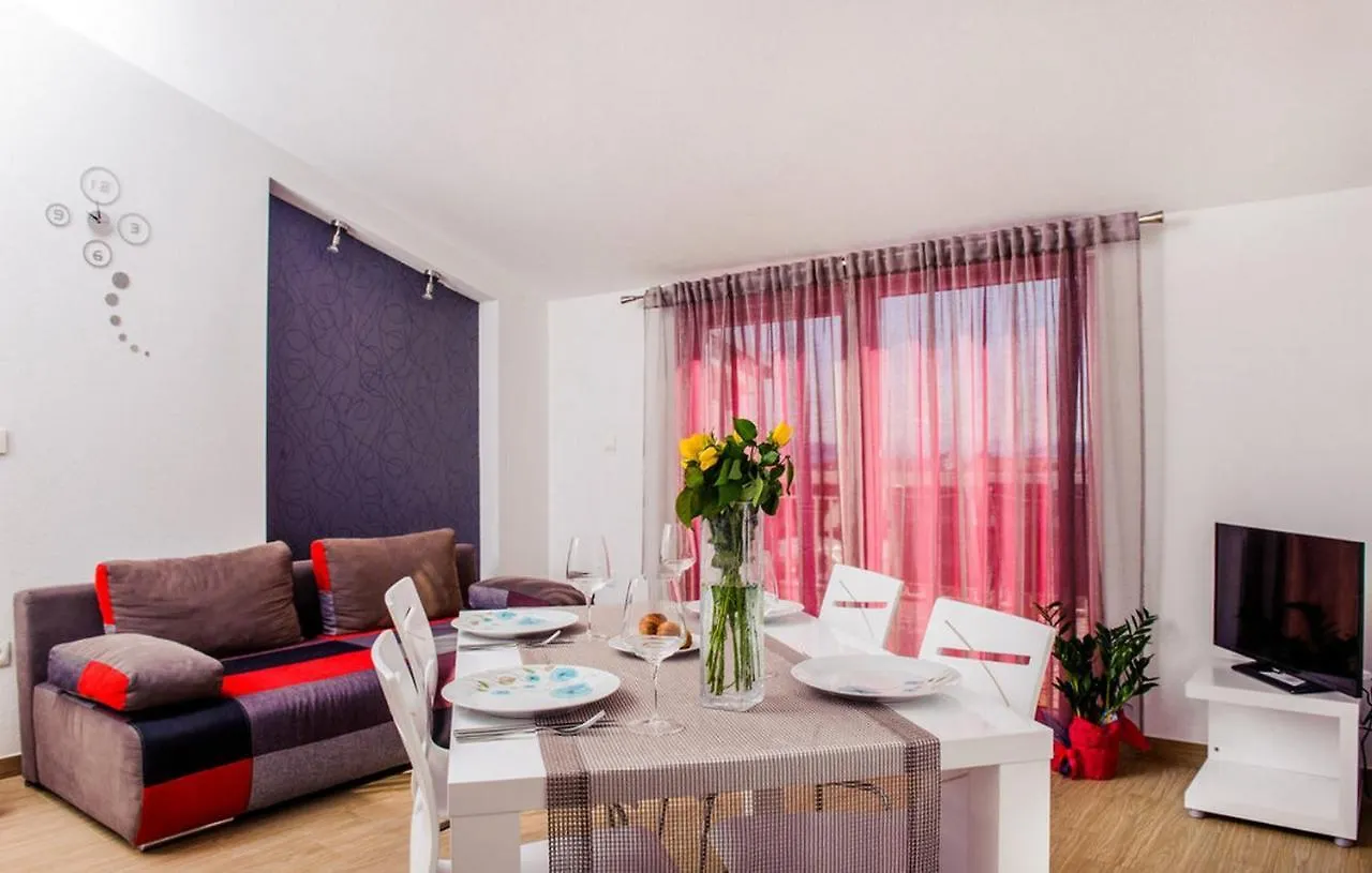 Apartments Mohito Kastela Croatia