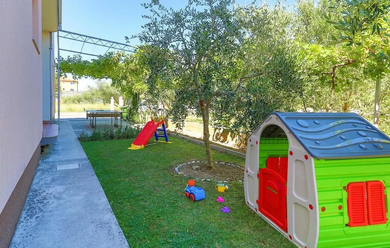 Apartments Mohito Kastela 0*,  Croatia